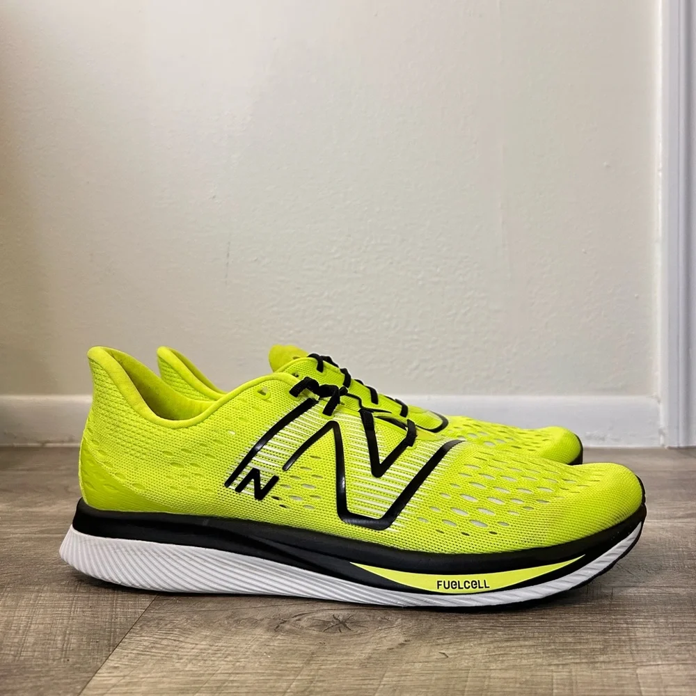 New Balance FuelCell SuperComp Pacer V1 running shoes in Thirty Watt & Black - Picture 3 of 11